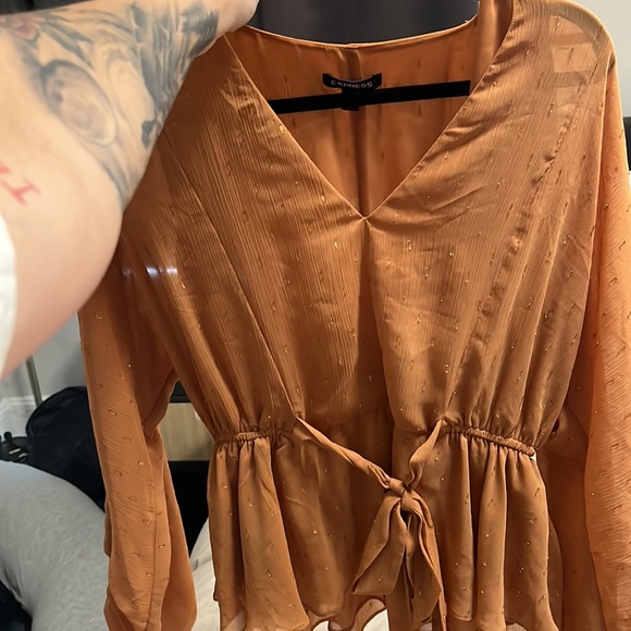 LOT women’s blouses size S/M - Picture 2 of 5